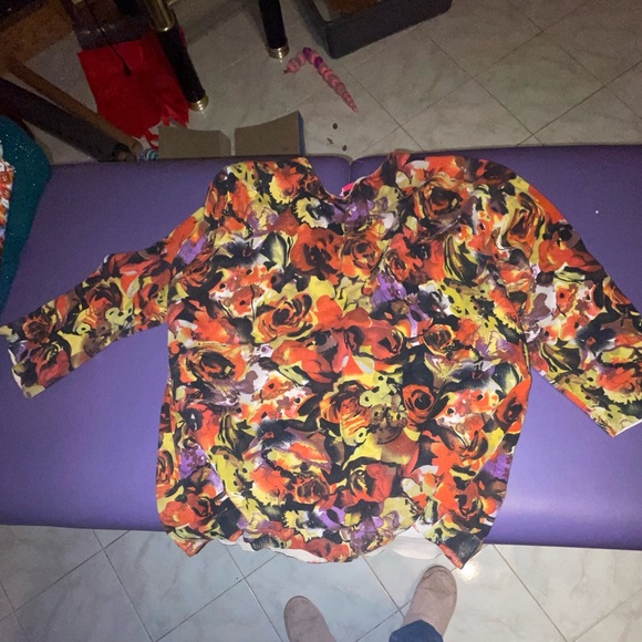 Shirt - Picture 1 of 2